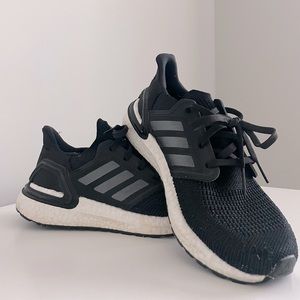 Adidas Ultraboost | 8 | Black